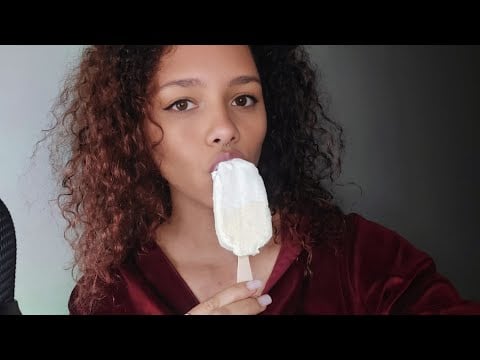 ASMR • Provando Picolé de mousse de maracujá e limão 🤤 #asmr