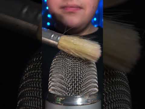 Könntest du von diesen Brushing Sounds einschlafen?! #asmr #einschlafhilfe #jonathanasmr
