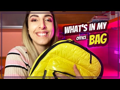 TI MOSTRO COSA C'È NELLA MIA BORSA! WHAT'S IN MY BAG (office edition) 👜 Whispering | ASMR ITA