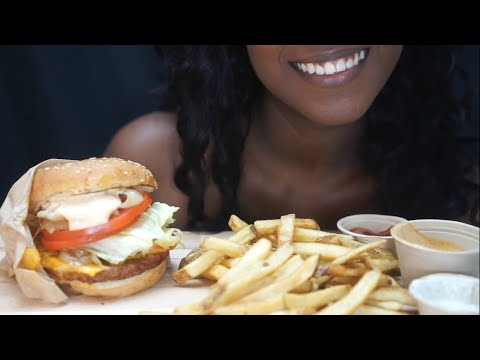 🌱*Big Bites* ASMR Cheeseburger and French Fries ~VEGAN (No Talking)