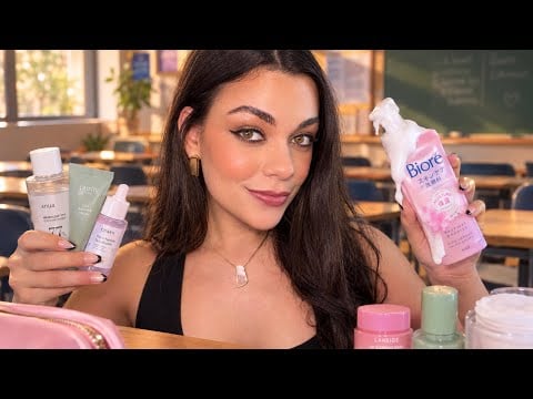 ASMR: Amiga Faz Skincare Em Você Na Sala De Aula 🫧🧴