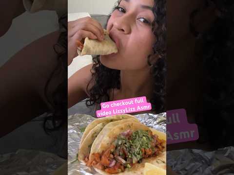 Comiendo tacos al Pastor #asmrshorts  #asmreating