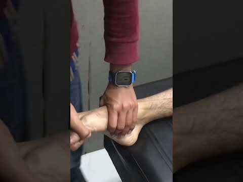 #asmr #asmrsounds #stronghands #massage #legmassage #footmassage #lowerbodymassage #lahoribarber