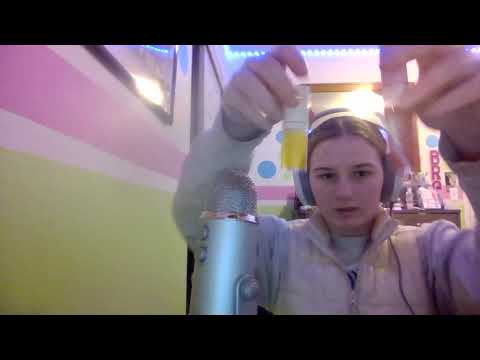 ASMR with lip gloss