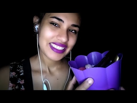 ASMR CASEIRO: SONS DE BATOM E CLOSS (Relaxar)
