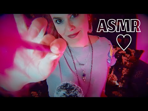 ASMR Tickling you | Putting you to sleep with relaxing triggers in Italian 💕