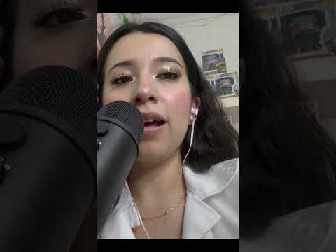 ASMR // Limpio tus OIDOS 👂🏻 #asmr #limpiezadeoido #susurros #short #asmrenespañol