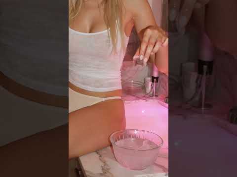 So satisfying it’s addictive 🧊  #asmr #relax