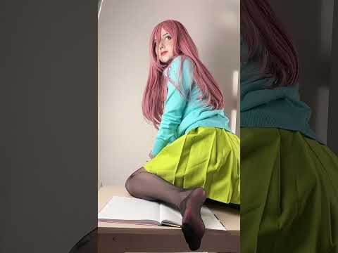 Miku Nakano Cosplay