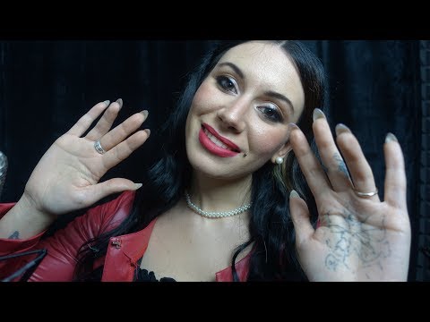 ASMR UNINTELLIGIBLE WHISPERING - FACE TOUCHING &  BRUSHING