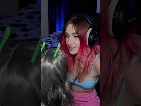 ASMR Hairdresser making your cut | 1 minute ASMR #shortasmr