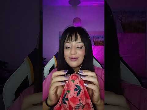 Relajante papel de cera de abejas 🐝🍯 #asmr #foruyou #tingles #calming #asmrtapping #asmrscratching