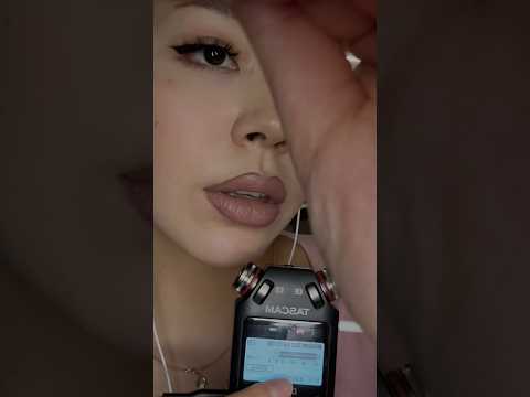 asmr #mouthsounds 💋 My favorite triggers are mic blowing and very sloow whispers, what’s yours?👀