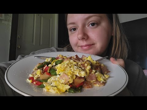 ASMR - Eating Breakfast and Rambling Whispers (Life Updates, Pets, Food, etc) Eat with Me Lofi