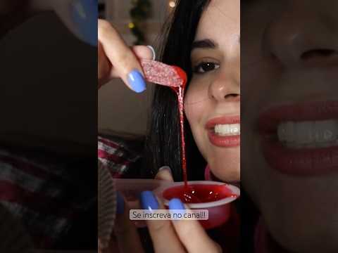 ASMR COMENDO BALA E GEL AZEDO #shortsasmr