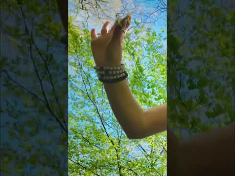 What is this mysterious green object in my hand   #reikiusui #jewelry #pluckingasmr