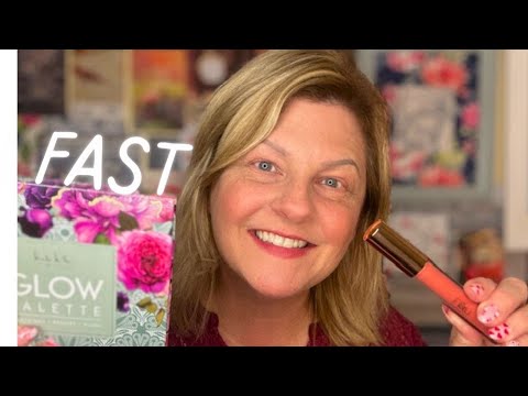 ASMR | FAST FAST FAST Close Up Tapping on Beauty Products with Long nails ✨💗⚡