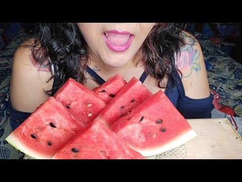 ASMR Comiéndome una rica Sandía 🍉 watermelon