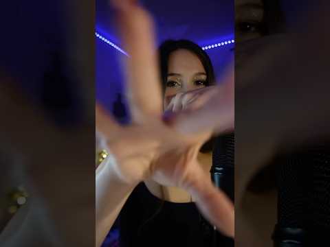 Je sais enfin tourner des vidéos avec l’effet écho ! #asmr #bubblesounds #handmovements #mouthsounds