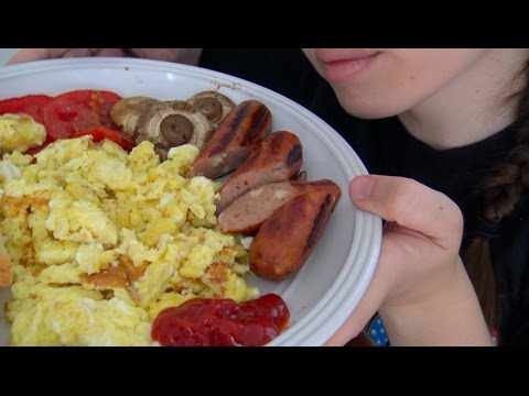 ASMR English Breakfast I Eating Sounds, Whisper I