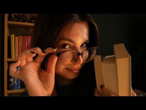 ASMR książkowy gabinet terapeutyczny 📚🥸 (roleplay) zadawanie pytań, osobista uwaga, dźwięki książek