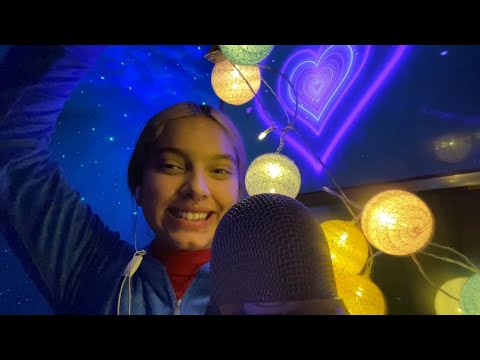 ASMR CON LUCES| TRIGGERS VISUALES Y MOUTH SOUNDS 👄| SOFIWI