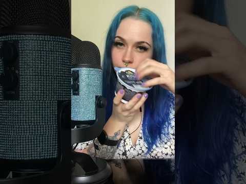 tapping 🥰 #asmr #tapping #asmrtapping #tappingasmr #asmrsound