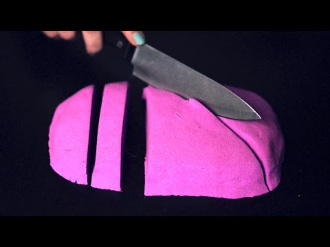 Binaural ASMR. Cutting Kinetic Sand - Oddly Satisfying