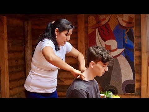 Doña Esperanza's ASMR whispering massage for tingles, relaxation & sleep 😴