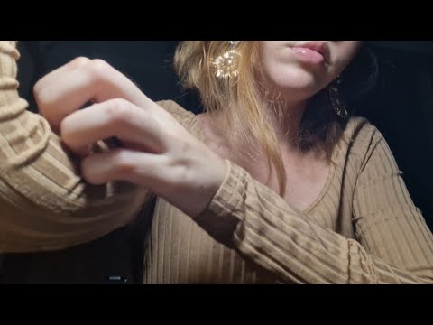 ASMR fabric scratchinhg