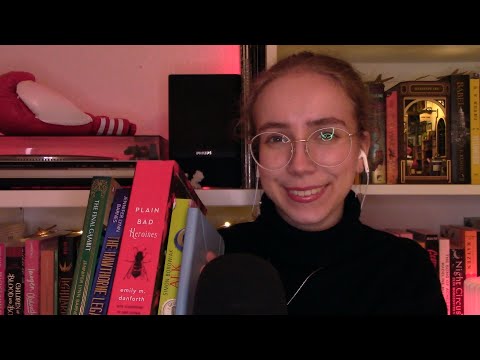 [ASMR] The 8 Books I read in January 📚❄️ Super Tingly Reading Wrap-Up (whispered book triggers)