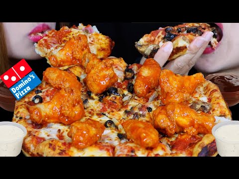 ASMR CHEESY DOMINOS PIZZA & SPICY BUFFALO WINGS + RANCH, BBQ, MANGO HABANERO, BLUE CHEESE SAUCES 먹방