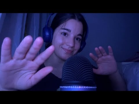ASMR RAPIDO SONIDOS DE MANOS ~ HAND SOUNDS con susurros y soft spoken 🎀