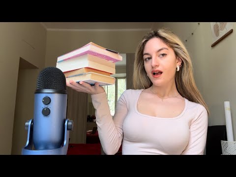 PARLIAMO DI LIBRI 📚 (whispering blue yeti ASMR ita)