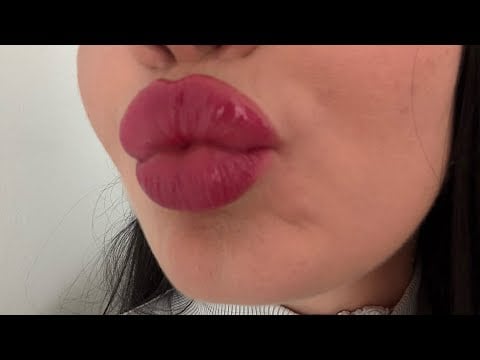 ASMR - Kisses and Spit Painting Plucking (No Talking) #asmr #kisses #spitpainting 