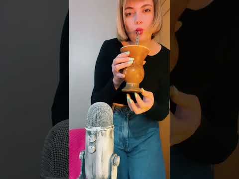 Asmr scratching jeans #asmr #relax #tingles #asmrcaseirinho