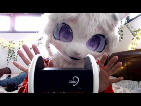 YUKO'S STREAMING? yes, testing audio, pop in and say hi :3c