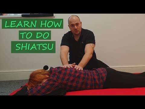 How To Do Shiatsu  Basic Routine Part 1 - Connecting and working the Back