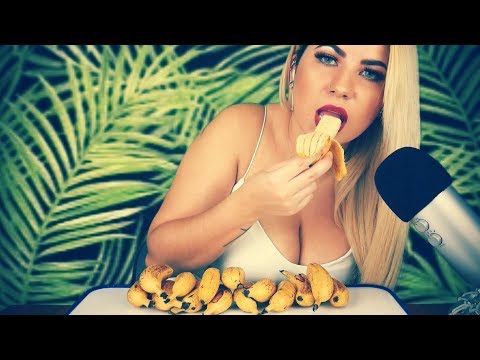 ASMR Banana Eating🍌