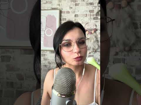 Crunchy spring onions ASMR #asmr #crunchy #eating