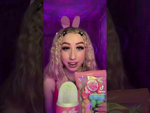 Freeze dried candies are my fav ❤️ #asmr #mukbang #asmrtiktok #eating #freezedriedcandy