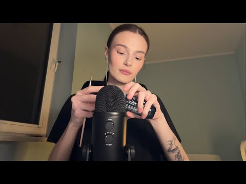 ASMR over explaining items (tracing, lid sounds)