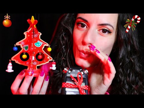 ASMR en Español ♡ CUPPED MOUTH SOUNDS y Cosquillas Navideñas 🎄(+Susurros, Tarareo etc)