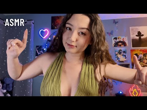 ASMR Mouth Sounds & Fast Clicky Tingles *Fabric Scratching*