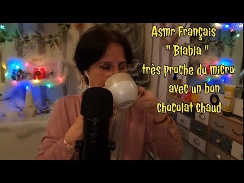 Blabla proche du micro en chuchoté avec un bon chocolat chaud trigger la petite chenille 🐛