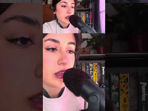 Lectura semi inaudible ASMR