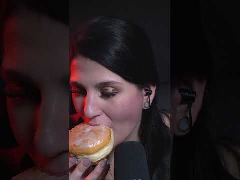 Das war so lecker! ❤️‍🔥🥰#asmr #asmrgirl #asmreating #asmrsound#girl #fyp #fy #viral #goviral