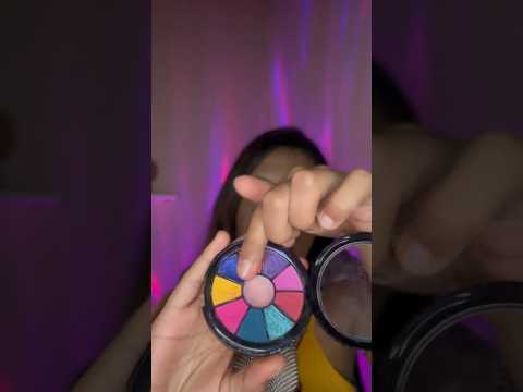 Asmr te maquiando com saliva #asmr #shortsasmr #asmrspitpainting