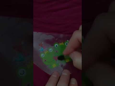 asmr tracing froggies