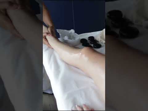 #ASMR masaje de pierna 🦵🏻en #tailandia